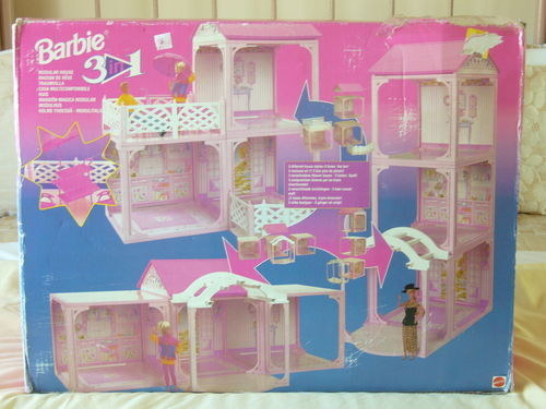 It was an apartment, a town house AND a beach bungalow ommmgggggg - all you had to do was play architect by re-arranging the plastic and hoping for the best...