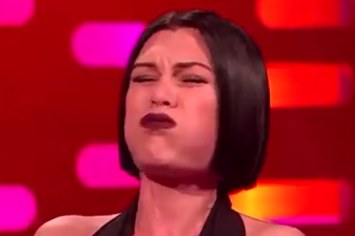 This Vine Of Jessie J Singing With Her Mouth Closed Is Insane