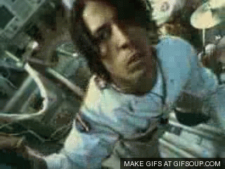 (quem não morreu de chorar com "next year" nos early 00's não sabe o que é sofrer)