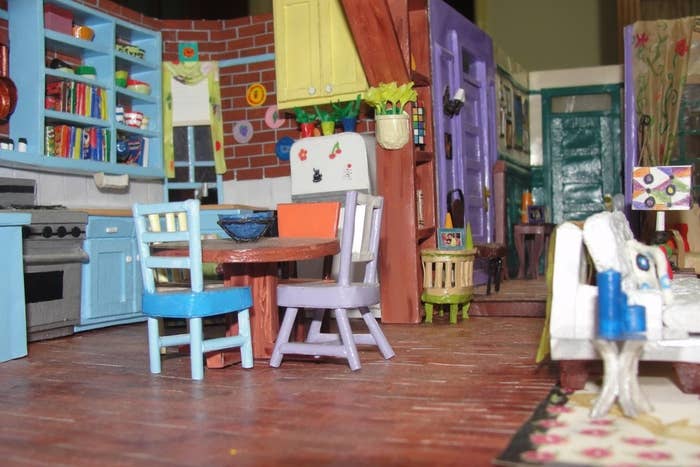 This Artist Made An Incredible Replica Of Monica S Apartment In