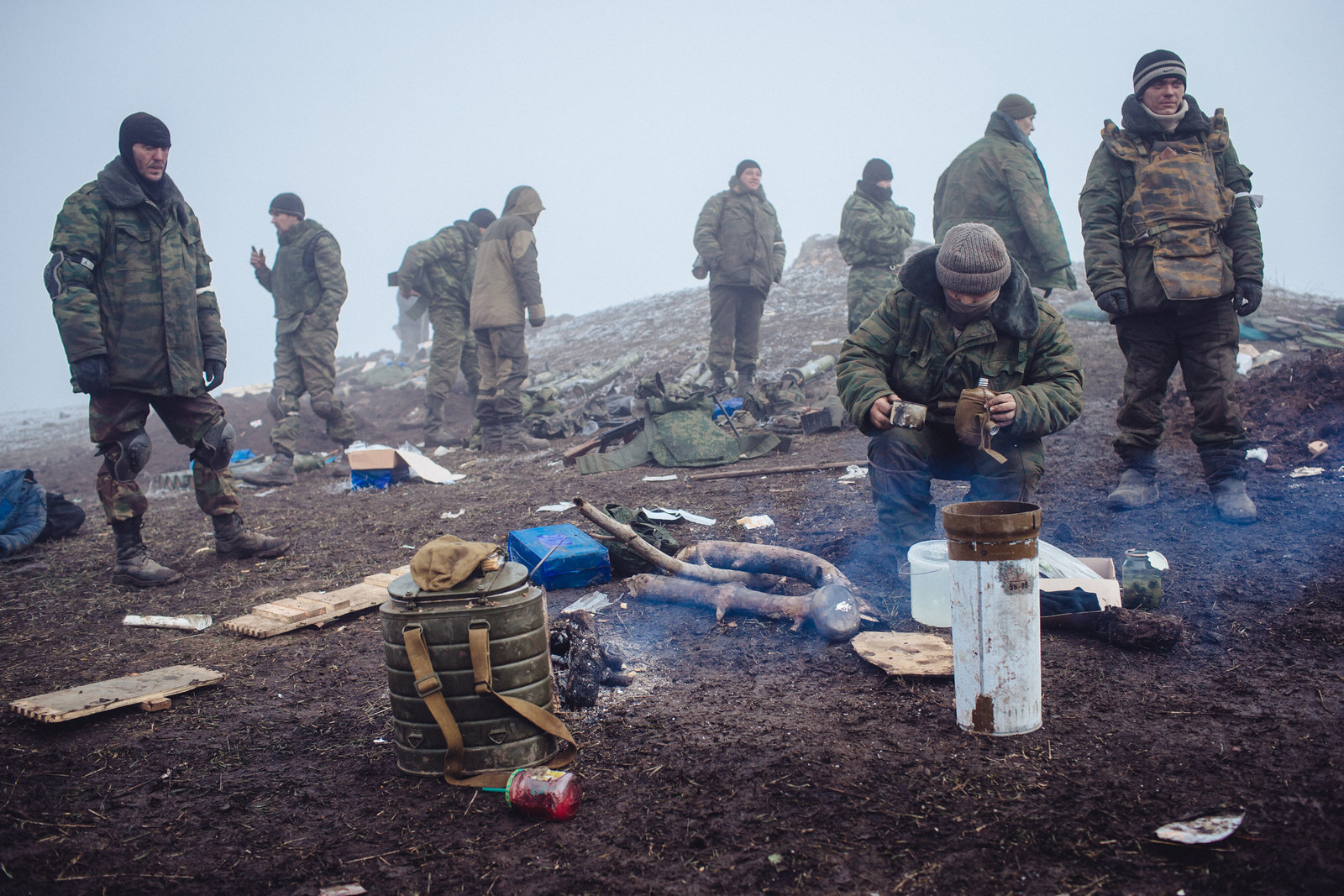 Кадры всу. Дебальцевский котел 2015 ополченцы. Донбасс Дебальцево котел. Котел на Украине Дебальцево 2015. Война на Украине Дебальцевский котел.