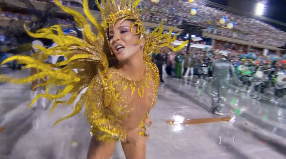 Neste momento, o telespectador tentava desligar a TV com a força do pensamento.