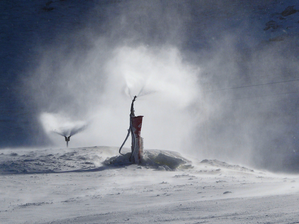 De préférence dans la gueule d'un snowboardeur.