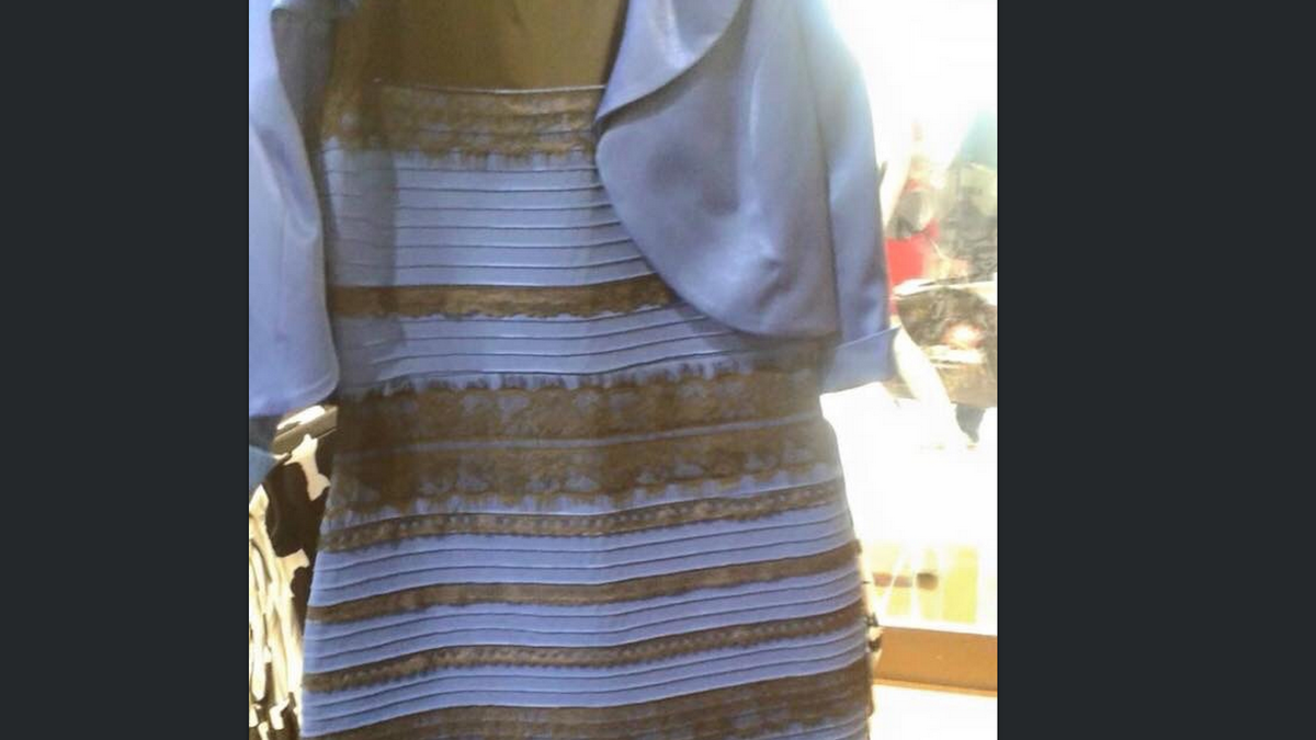 What Colors Are This Dress?