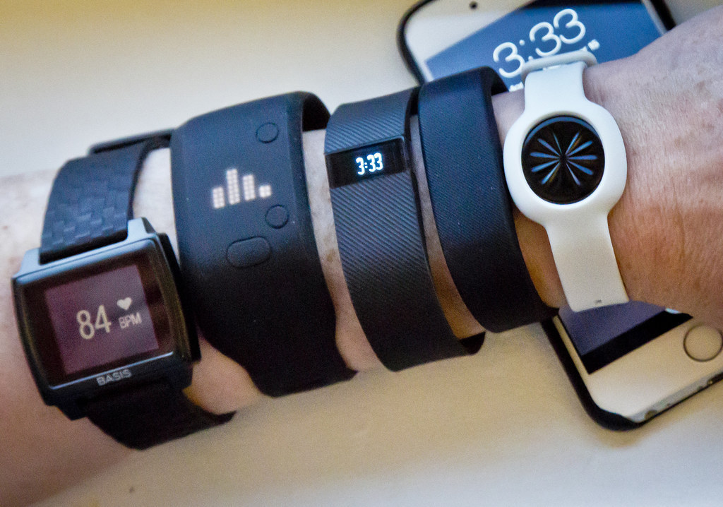 activity tracker move fit