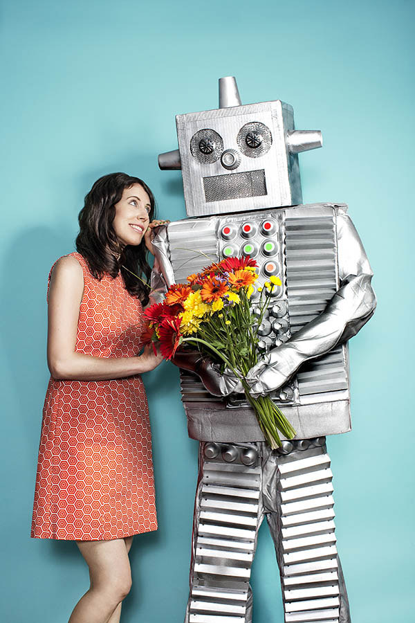 It's a timeless tale of adolescent love: nerdy, awkward boy wants to go to prom; nerdy, awkward boy has no one to go with; nerdy, awkward boy builds his own prom date from a box of bolts; nerdy, awkward boy eventually becomes evil scientist with dreams of world domination. Ah, robo-romance!