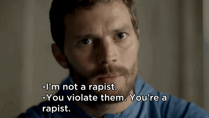 What makes it badass: Stella's in the same room with a serial killer, but she has no qualms with looking him directly in the eye to tell him what a worthless piece of shit he is. That's a beautiful thing. <3