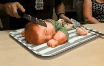 Las tortas hiperrealistas de bebés son de lo más espeluznante