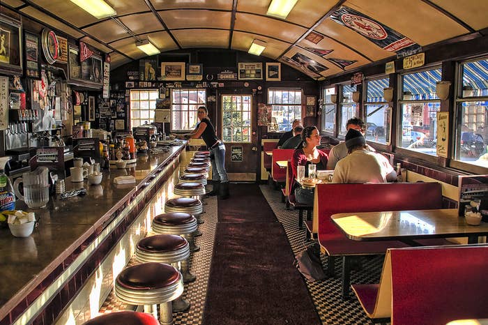 21 American Diners You Should Eat At Before You Die