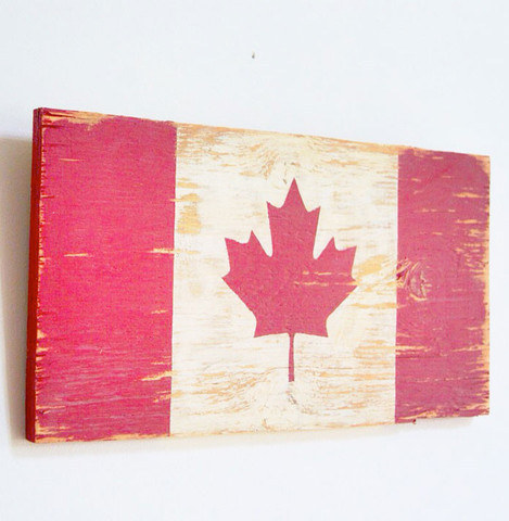 For the rustic Canadiana-lover. Get it at CanoeOnLocke.