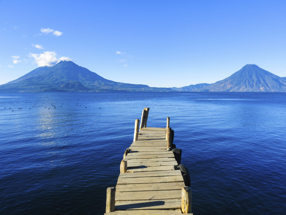 El famoso Lago de Atitlán es el cuerpo de agua más feo que hayas visto.
