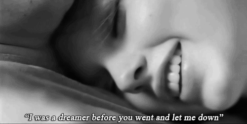 You know that putting up walls because of past relationship failures are a sure-fire way to ruin potential future happiness.