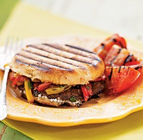 Another goat cheese sandwich, but this time, with mushrooms and peppers. Recipe can be found here