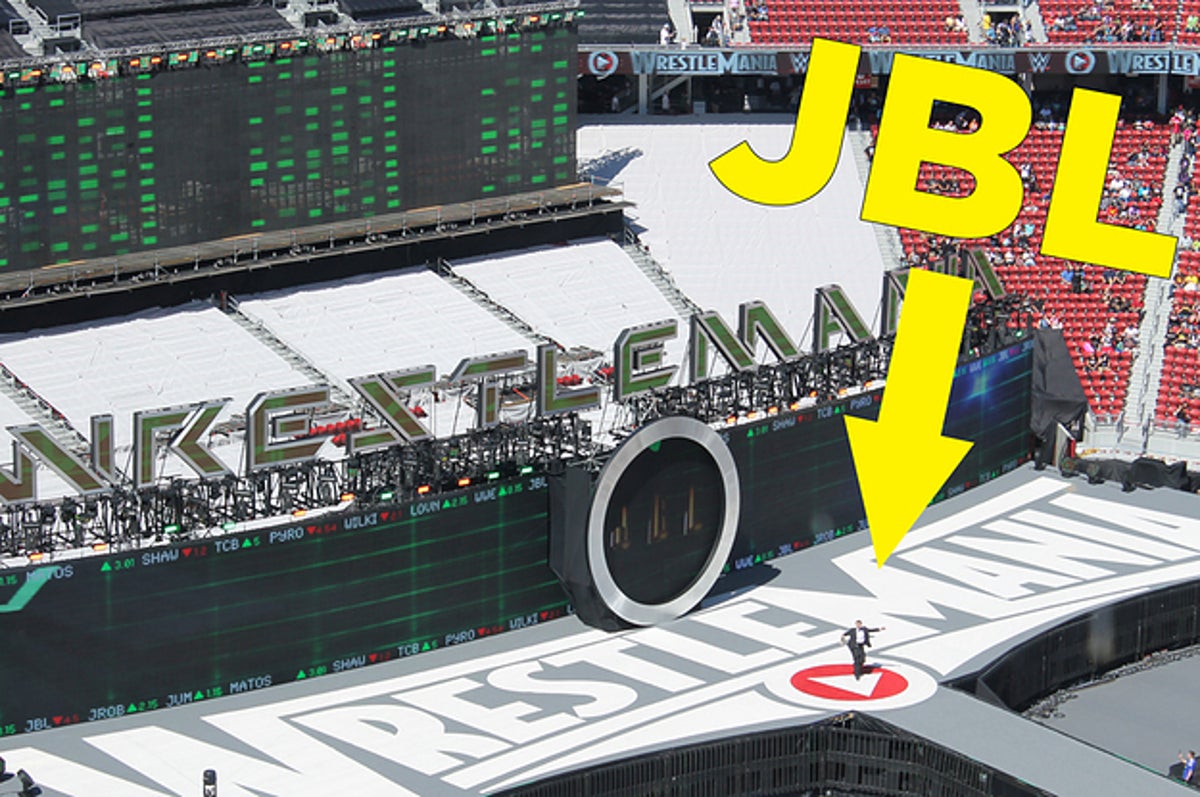 This Is How Huge The WrestleMania Stage Is At Levi's Stadium
