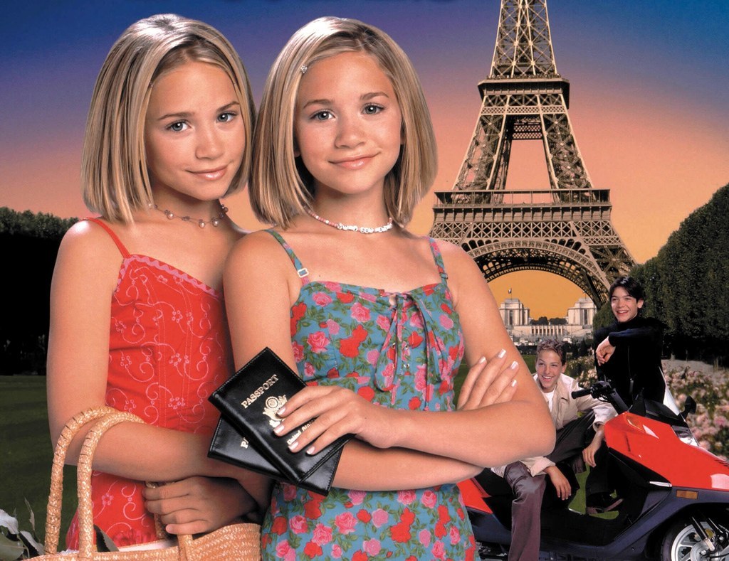 23 Iconic Mary Kate And Ashley Outfits Youre Still Obsessed With 