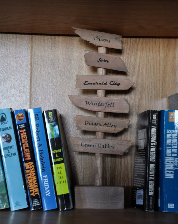 27 Incredibly Clever DIYs All True Book Lovers Will Appreciate