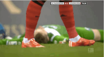 Watch This Goalkeeper Get Knocked Out With A Soccer Ball | BuzzFeed ...