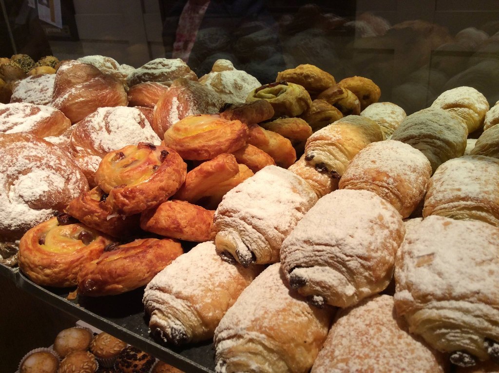 23 Bakeries Around The World You Need To Eat At Before You Die