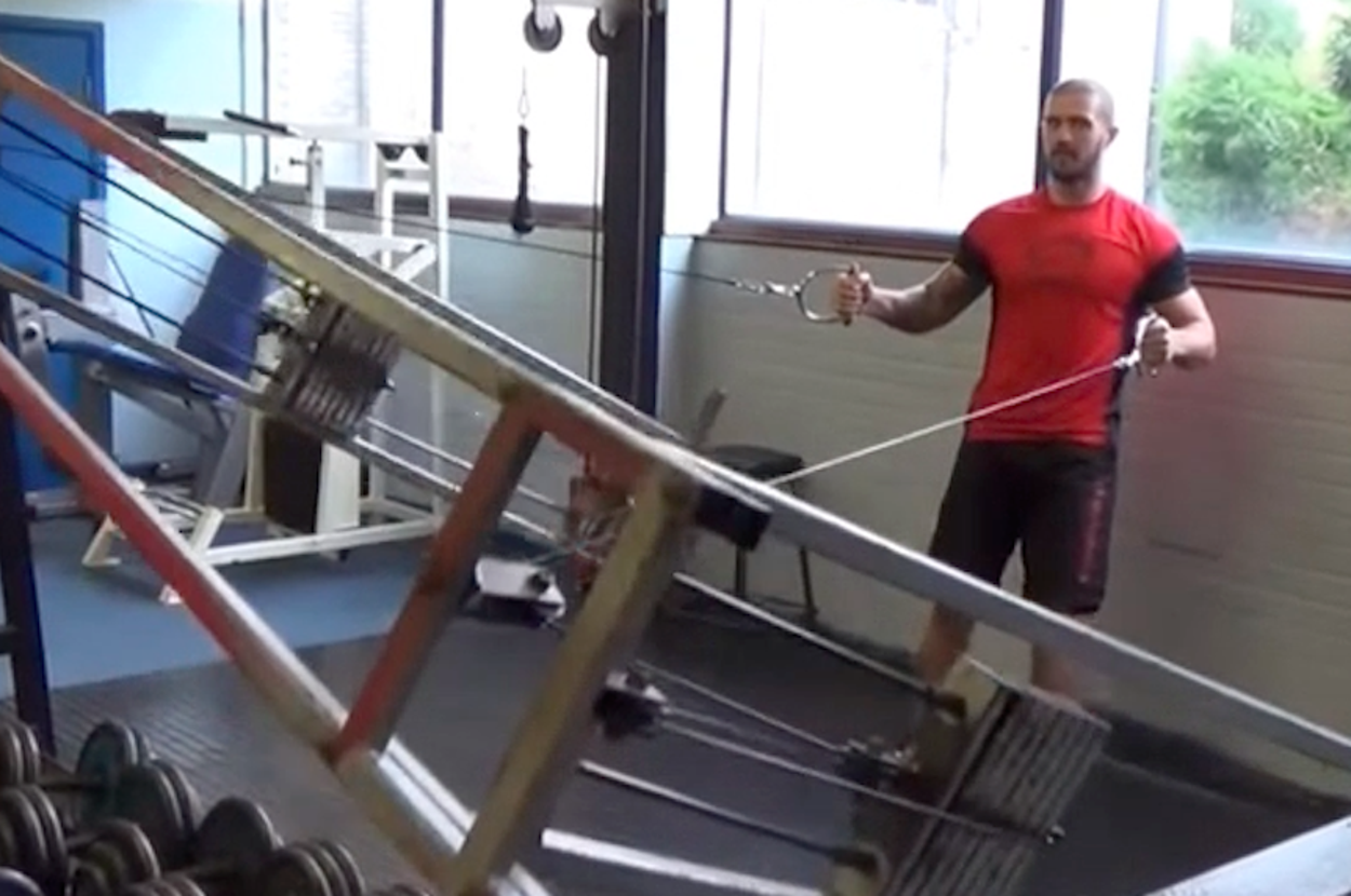Gym Rope Fail 27 Gym Fails That Will Make You Cringe