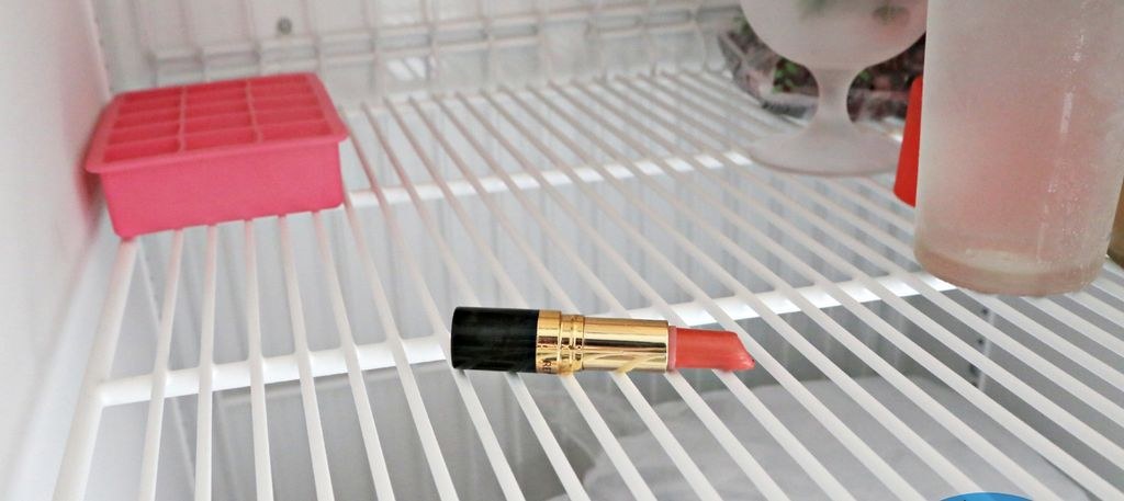 The next morning, let it come back to a room temperature before applying to your lips. See the entire tutorial here.