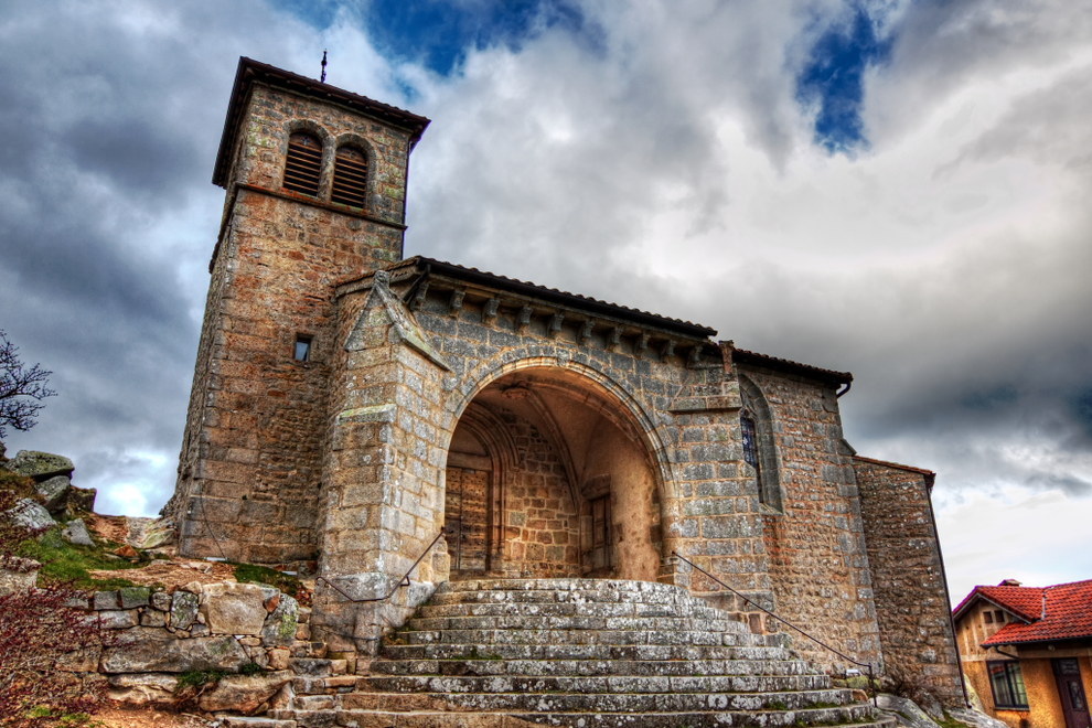 Sans oublier les chapelles à la con.