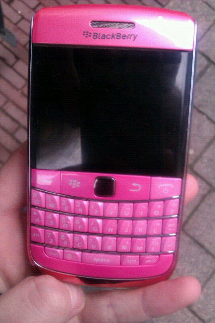 bbm pins pleaseee? xx