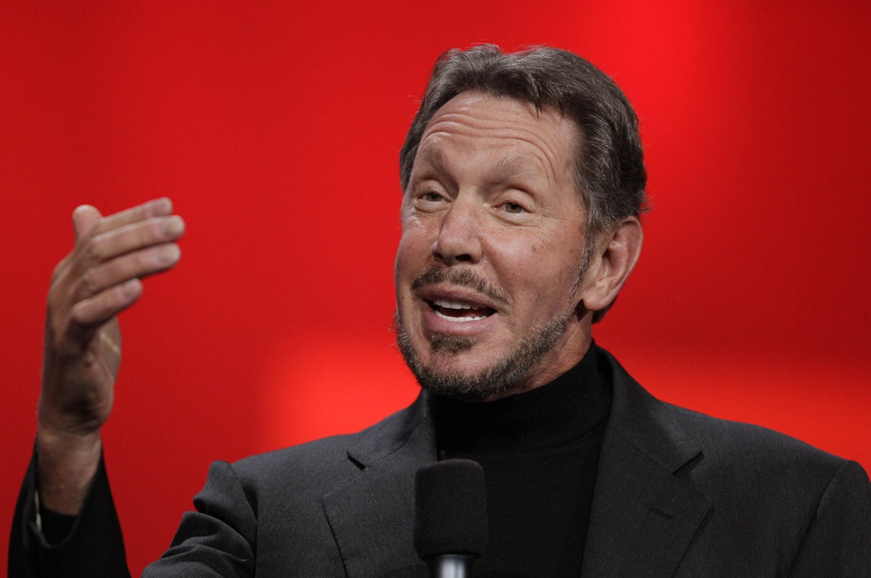 Oracle Is Not Courting Salesforce