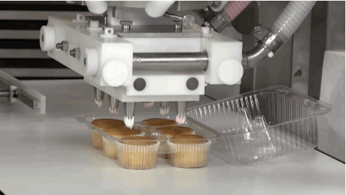 Automatic Birthday Cake cream Decorating Coating Machine Cake Spreading  Making Machine in 2023 | Cake machine, Smooth cake, Making machine