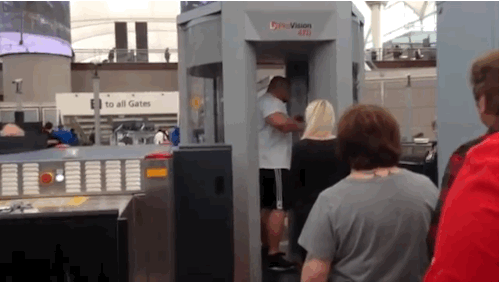 This Video Of A 6 Foot 8 Guy Boarding A Plane Perfectly Captures The