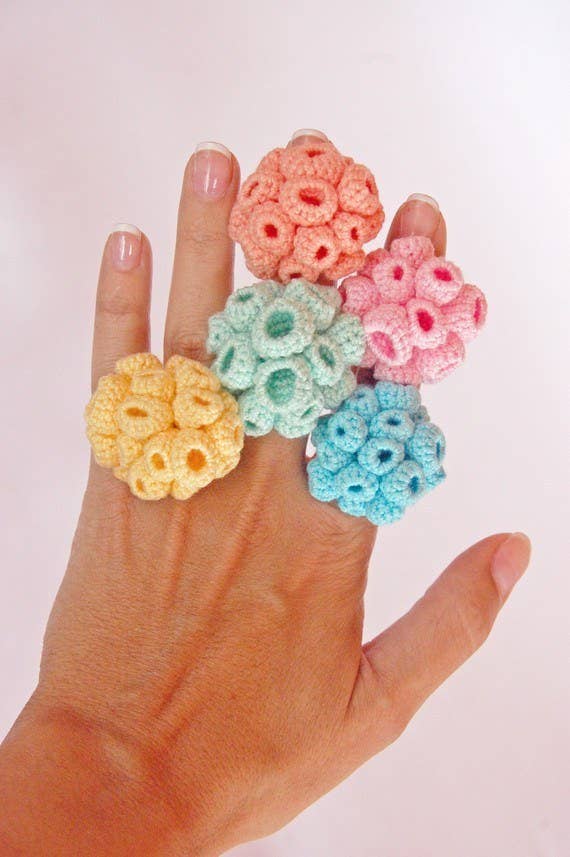 Compra uno para tu sirena favorita aquí.