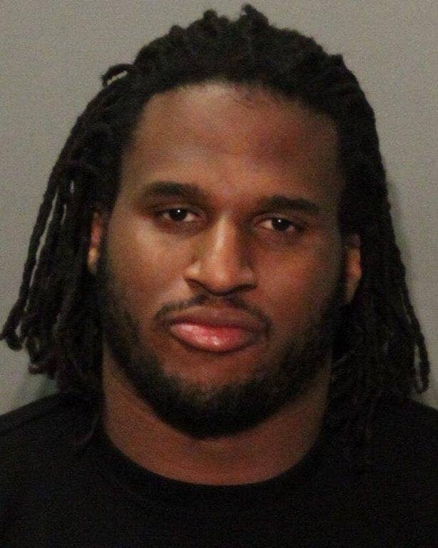 Chicago Bears Drop Ray Mcdonald After Domestic Violence Arrest 