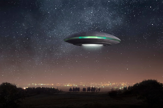 UFO Terrorizes San Diego With Series Of Slow Blinks