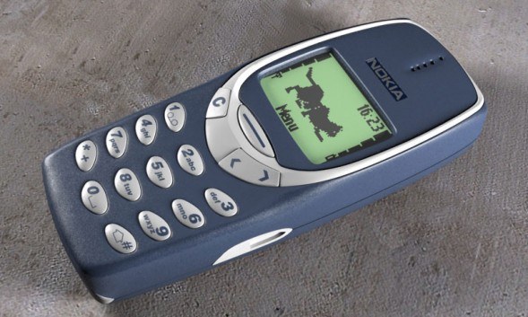 A virada do milênio foi marcada pela popularização do celular, todo mundo tinha, e quem não tinha queria um.