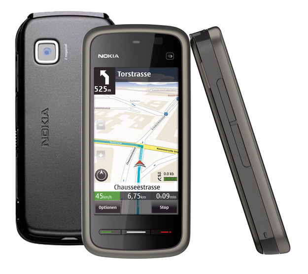 Em 2010, quem tava com a situação financeira mais complicada ficou bem feliz com o seu Nokia 5230.