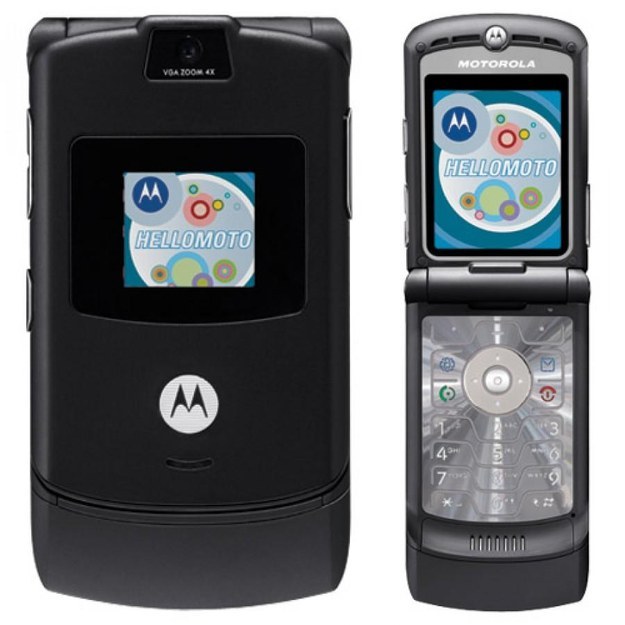 Um dos primeiros grandes baques na história da ostentação através dos celulares aconteceu em 2004 com o Motorola RAZR V3.