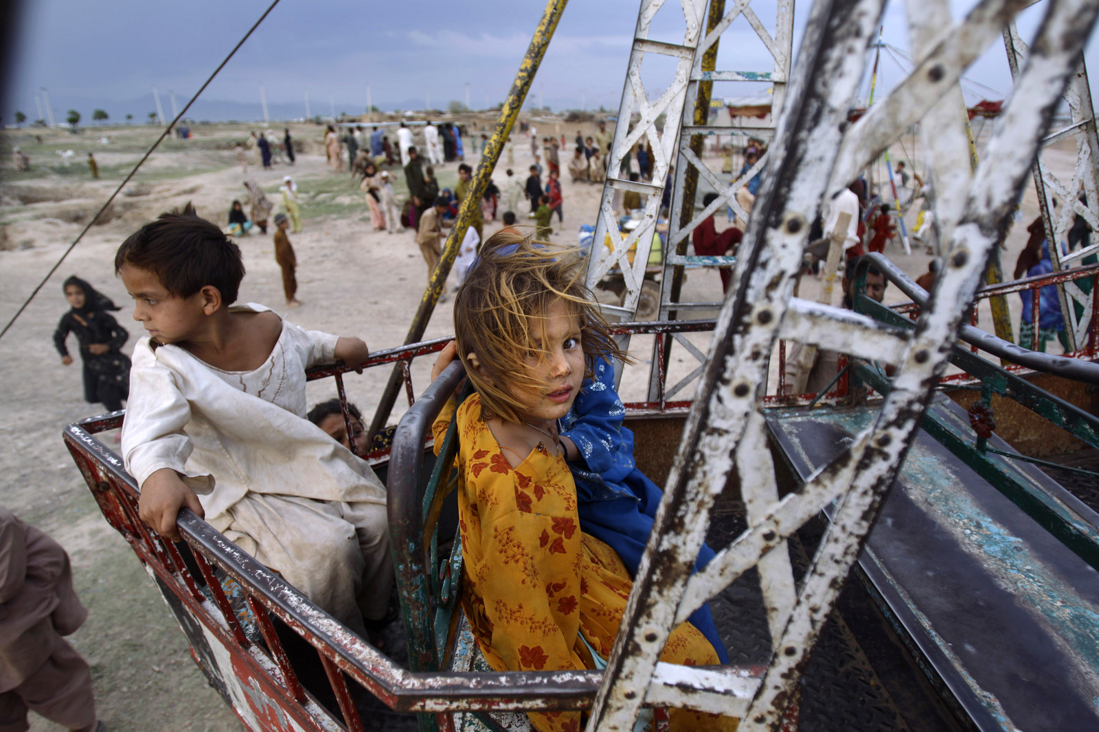 Pakistan's Makeshift Amusement Parks Are Pure Happiness On 