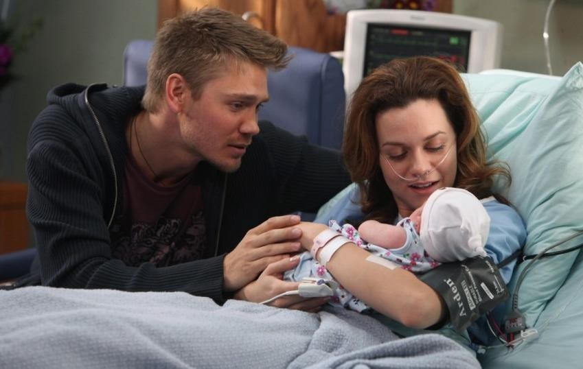 Downfalls: unknown cause he and Peyton left abruptly...Redeeming moments: was a great uncle to Jamie and could probably support his family by modeling if writing didn't work out