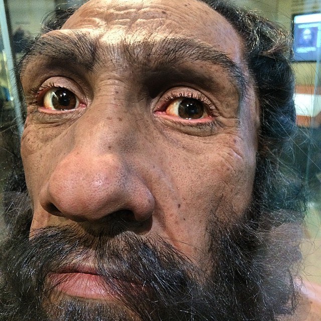 En esta época los hombres usaban barba para protegerse del clima, verse más rudos y aguantar mejor los golpes.