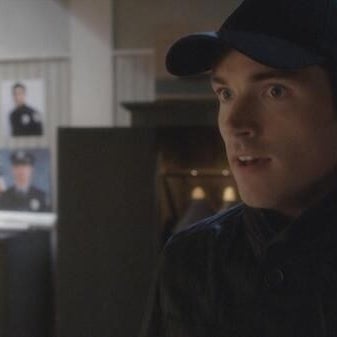 &quot;A&quot; red herring Ezra (Ian Harding) in Season 4.