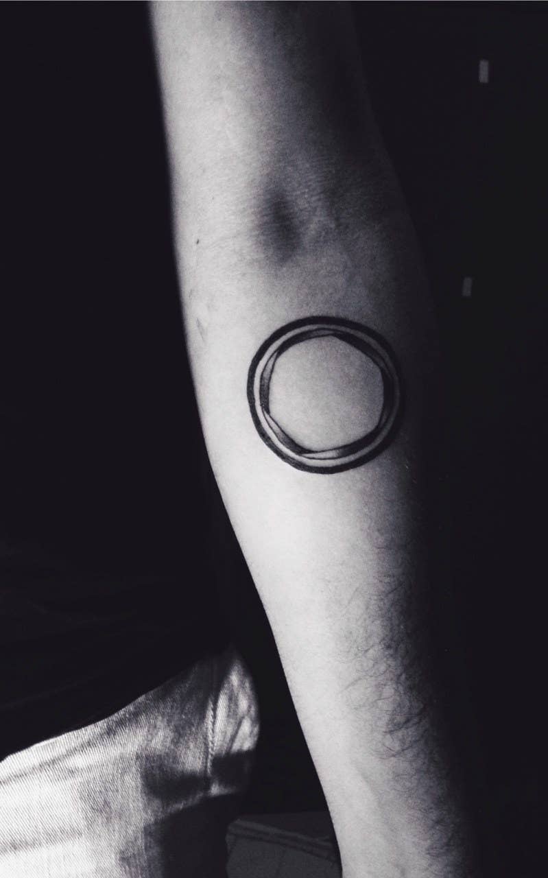 51 Tattoo Ideas So Subtle That Your Parents Won T Even Mind Minimalist tattoo designs have been popular like forever. 51 tattoo ideas so subtle that your