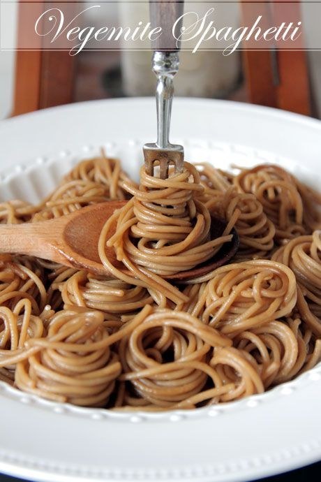 This easy spaghetti is a great idea for poor students!