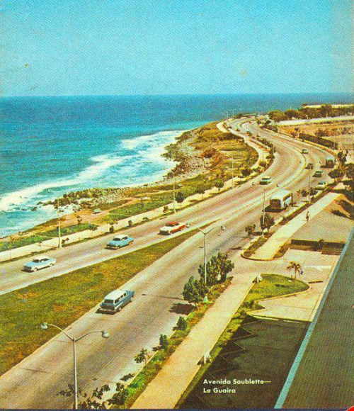 Y de hecho, pasear por la Guaira era como dar un paseo por Malibú.