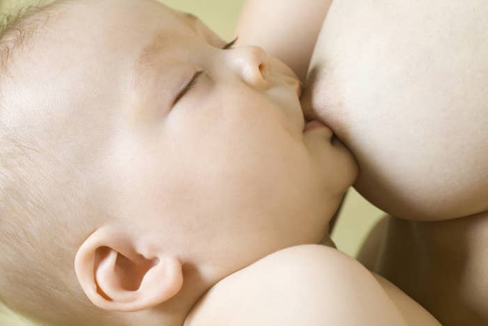 Court Overturns Decision To Ban A Mother From Breastfeeding Because She Has A Tattoo
