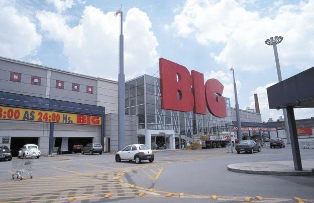 E depois foi comprado pelo Carrefour e ficou caro.
