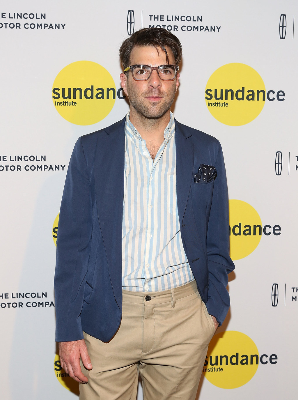 28 Times Zachary Quinto Perfectly Placed His Hand In His Left Pocket