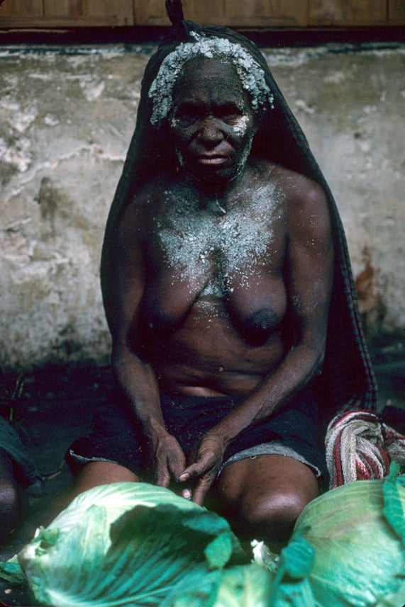 Woman In Mourning / Wamena Baliem Valley, Indonesia / 1985