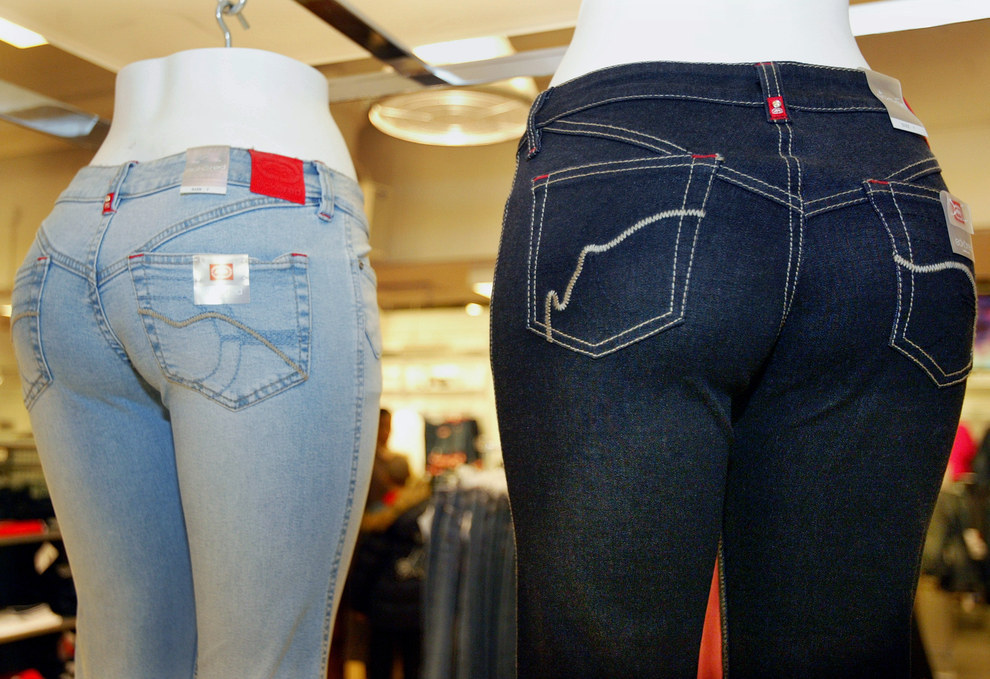 The scary proof that skinny jeans should come with a health