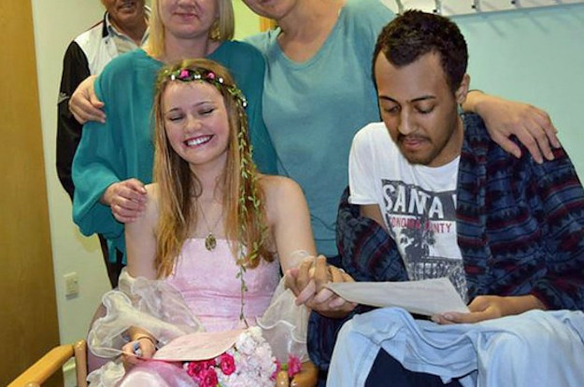 This Teen Got His Dying Wish To Marry His Girlfriend Three Days Before His  Death