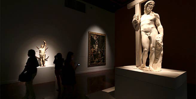 Entre ellas encontraremos estudios y bocetos de obras clásicas como la Capilla Sixtina, pinturas, maquetas, esculturas y libros. La exposición también reúne 45 piezas de artistas contemporáneos de Miguel Ángel y artistas de la Nueva España influenciados por su obra.