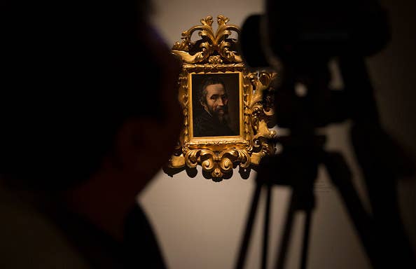 Como este de Marcello Venusti, pintor manierista y contemporáneo de Miguel Ángel.